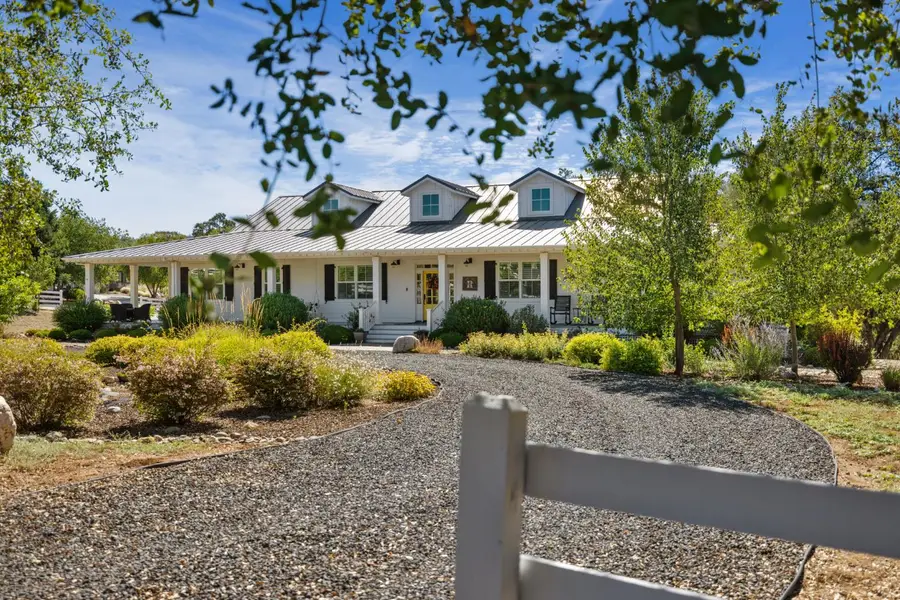 956 Chardonnay Court, Murphys, CA 95247 - #2