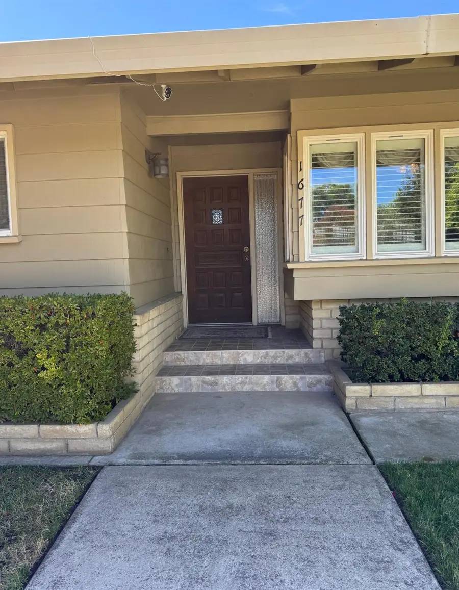 1677 Poplar Street, Oakdale, CA 95361 - #3