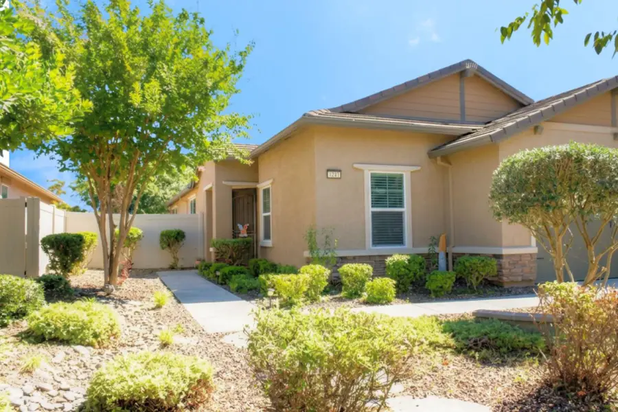 1242 Shady Pines Street, Manteca, CA 95336 - #2