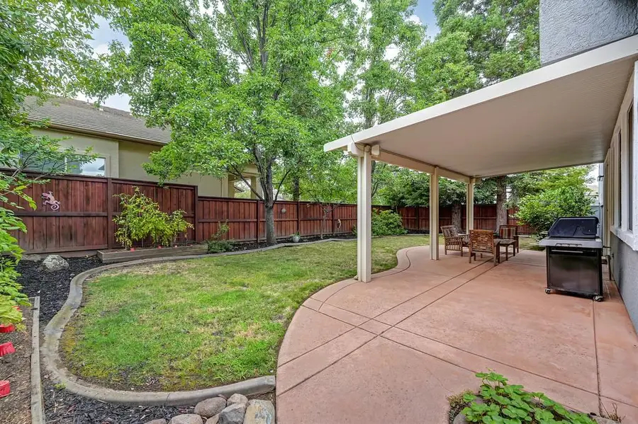 121 Buckingham Way, Folsom, CA 95630 - #3