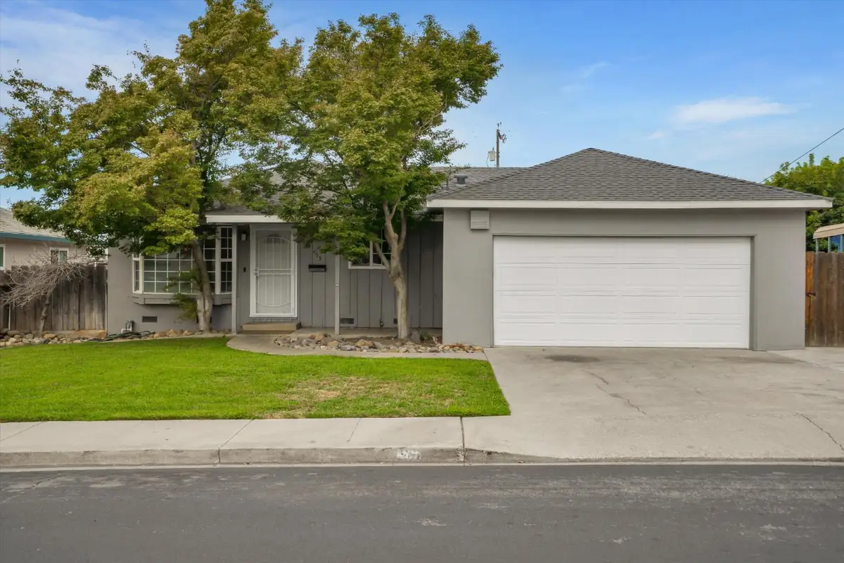 455 N Lincoln Avenue, Manteca, CA 95336 - #1