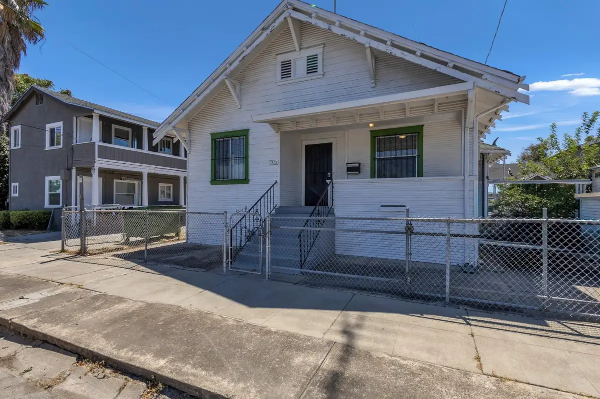 1215 S American Street, Stockton, CA 95206 - #1