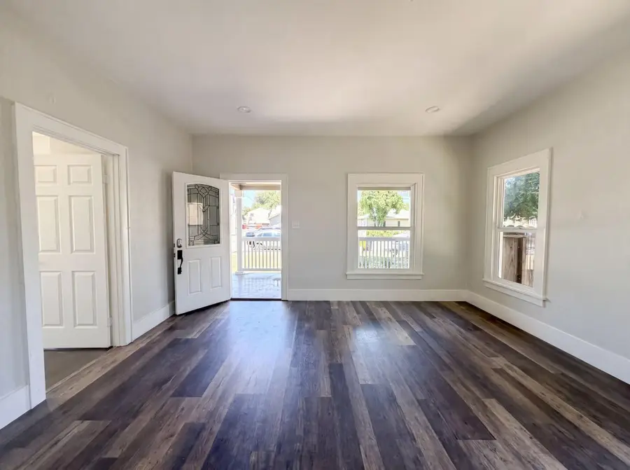 1860 W Willow Street, Stockton, CA 95203 - #3