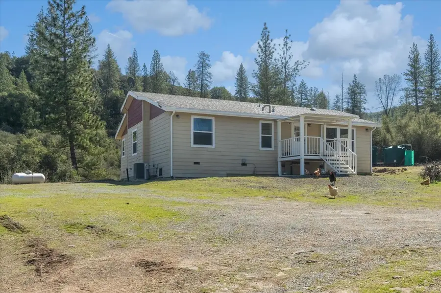 5921 Triple Oaks Drive, Mountain Ranch, CA 95246 - #2