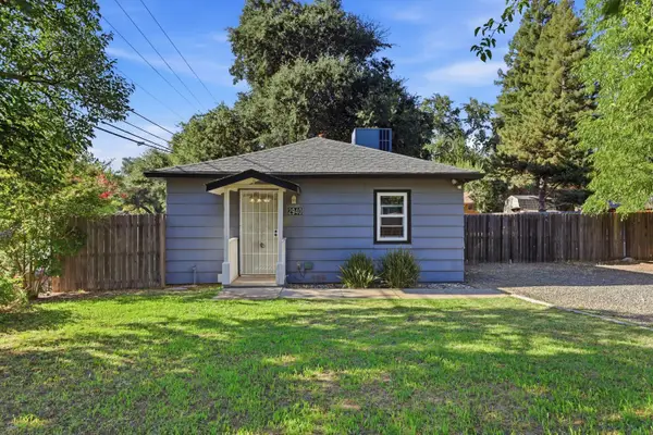 2940 Walnut Avenue, Carmichael, CA 95608