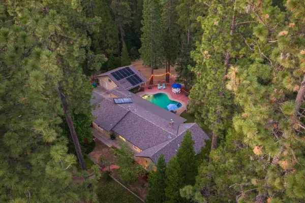 16351 Lake Vera Purdon Road, Nevada City, CA 95959