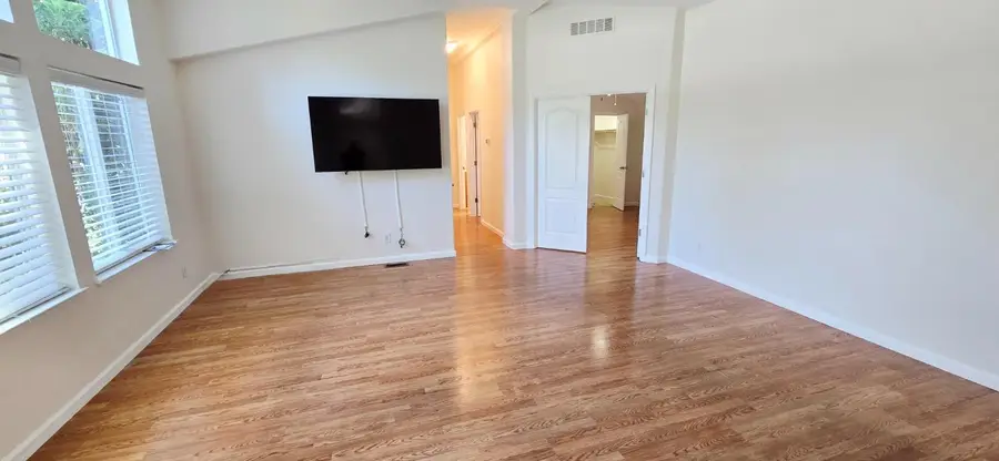 211 Full Circle, Davis, CA 95618 - #2