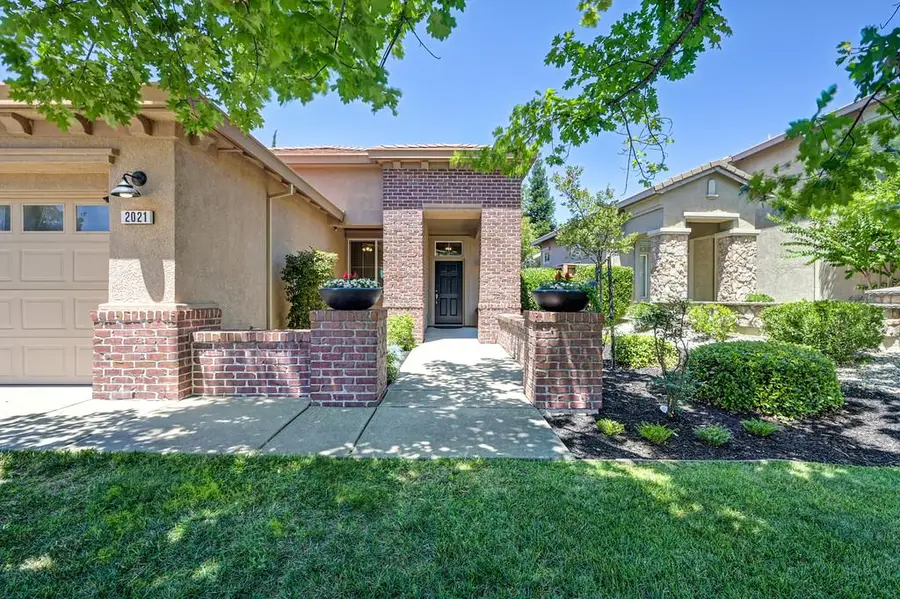 2021 Horseshoe Glen Circle, Folsom, CA 95630 - #2