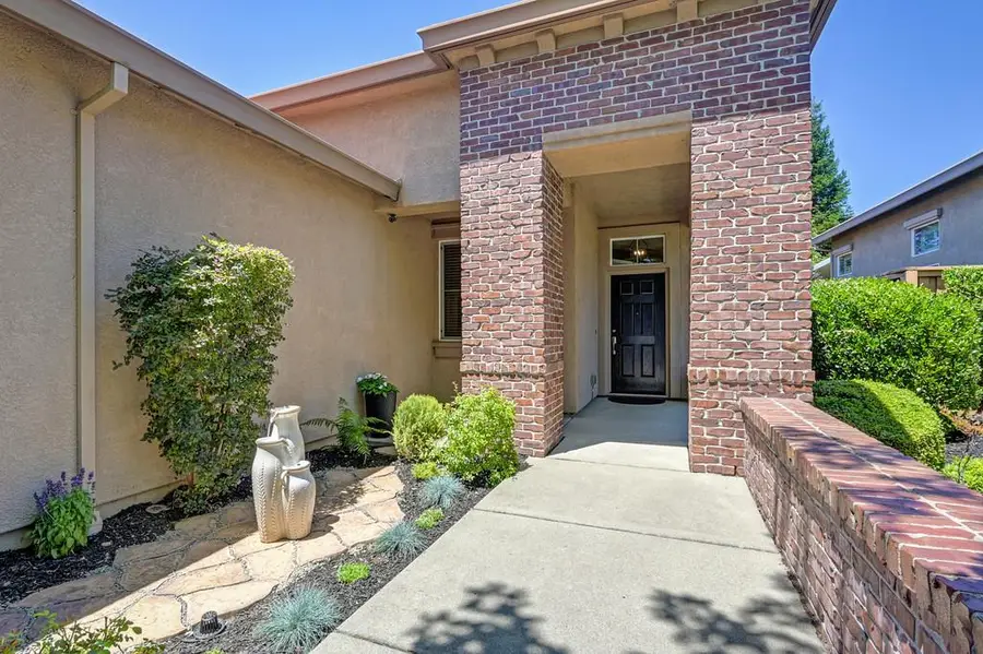 2021 Horseshoe Glen Circle, Folsom, CA 95630 - #3