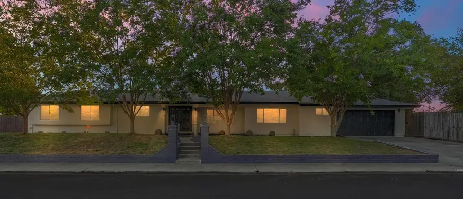 4921 Bowman Oaks Way, Carmichael, CA 95608 - #2