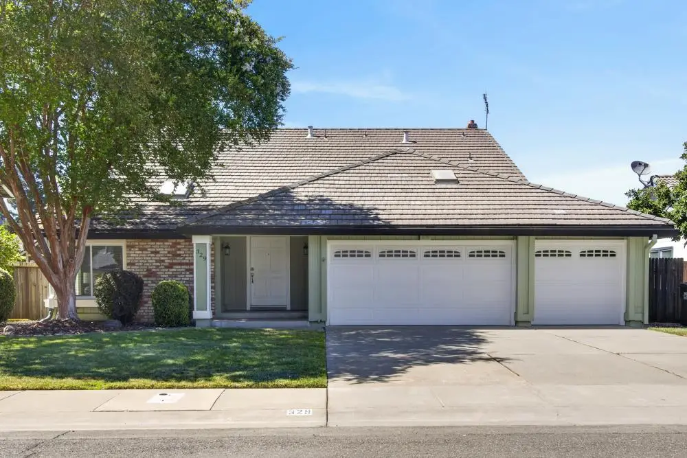 329 Rivergate Way, Sacramento, CA 95831 - #1