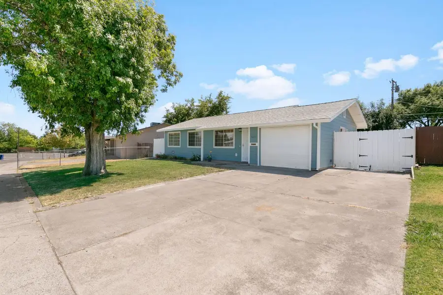 7011 Plumber Way, North Highlands, CA 95660 - #3