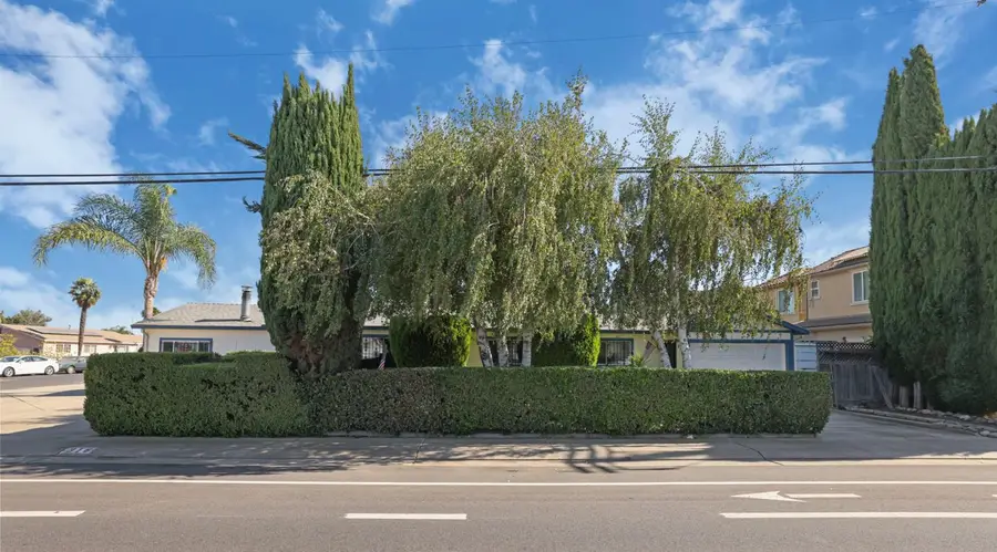 316 Thomsen Road, Lathrop, CA 95330 - #2