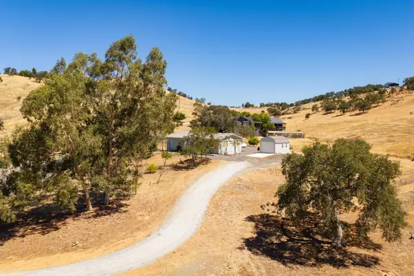 9898 Alamo Drive, La Grange, CA 95329