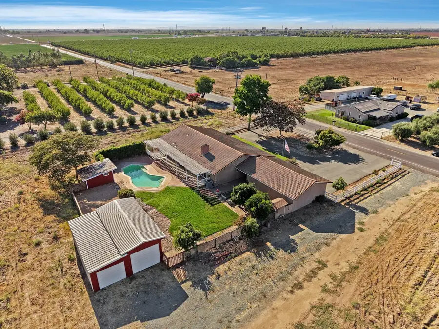 5764 W Kingdon Road, Lodi, CA 95242 - #2