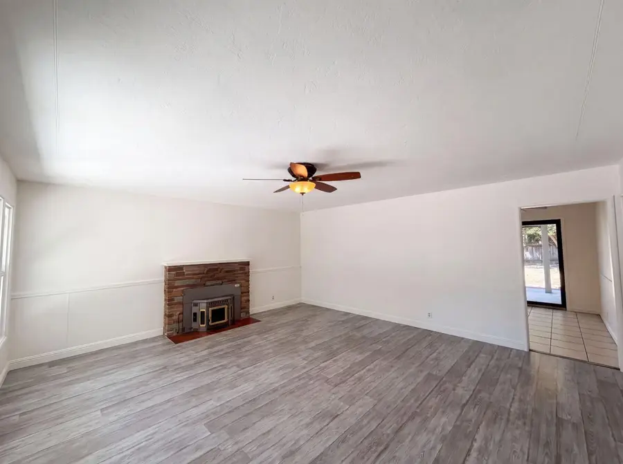 719 N Crescent Avenue, Lodi, CA 95240 - #3