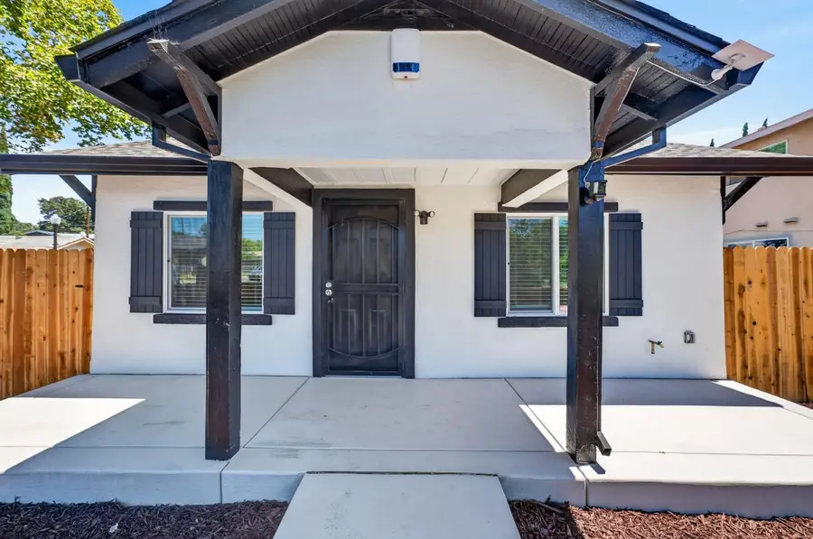 2296 Grove Avenue, Sacramento, CA 95815 - #3