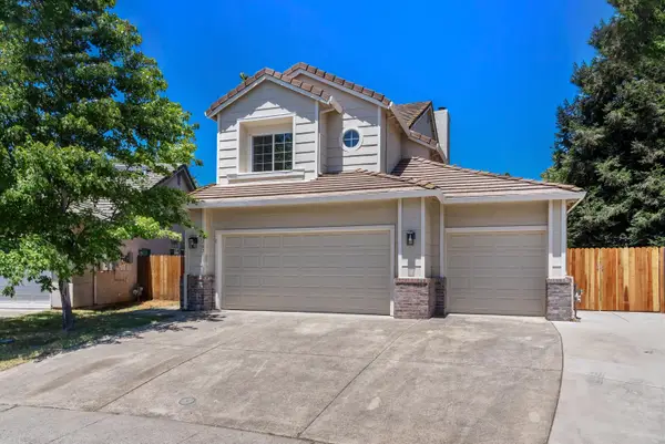9267 Caulfield Drive, Elk Grove, CA 95758