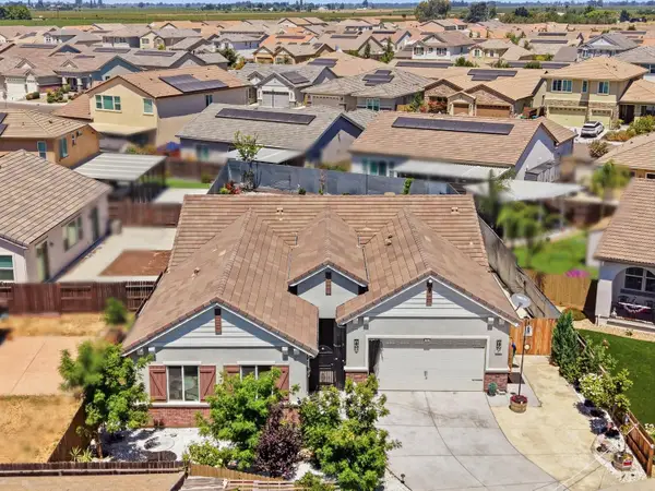 1827 Tulip Court, Lodi, CA 95242