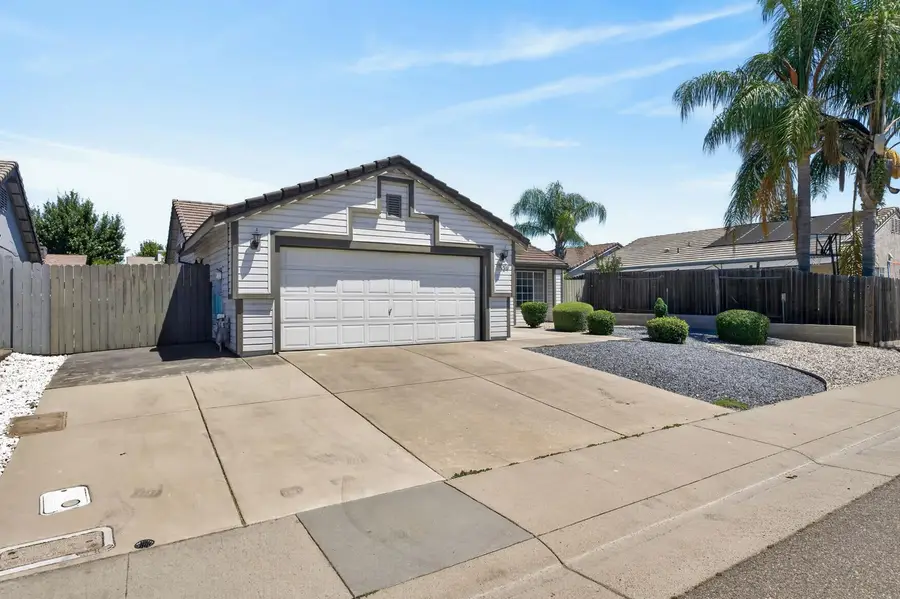 8634 New Island Way, Sacramento, CA 95828 - #2