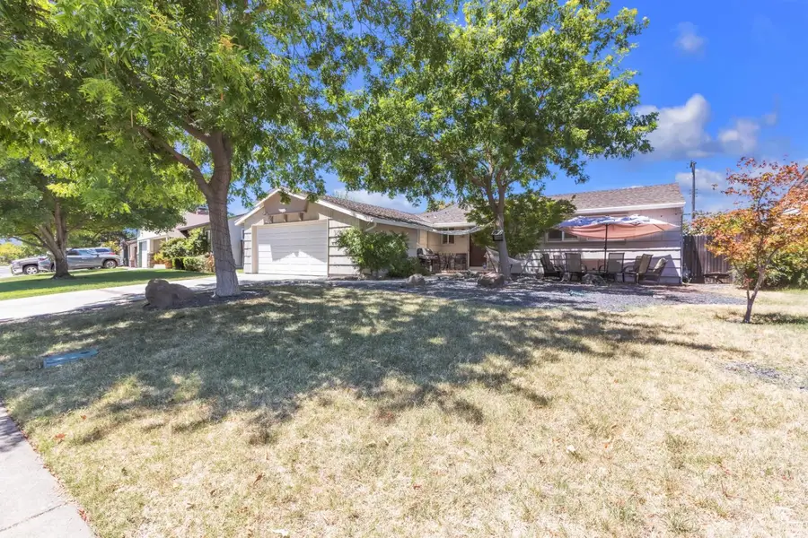 4915 H Parkway, Sacramento, CA 95823 - #2
