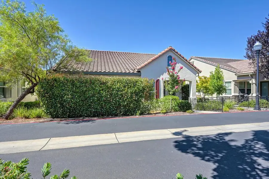 1328 Volonne Drive, Roseville, CA 95747 - #2