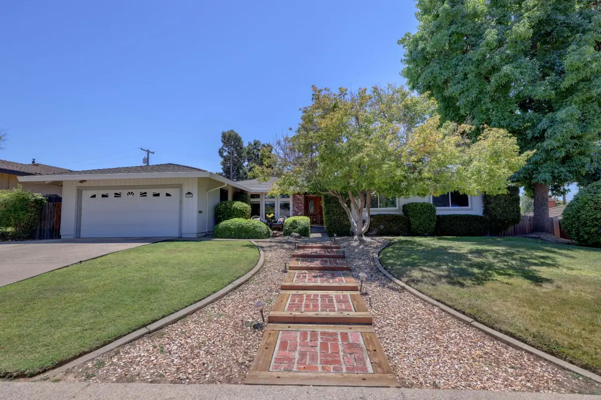 8242 Treecrest Avenue, Fair Oaks, CA 95628 - #1