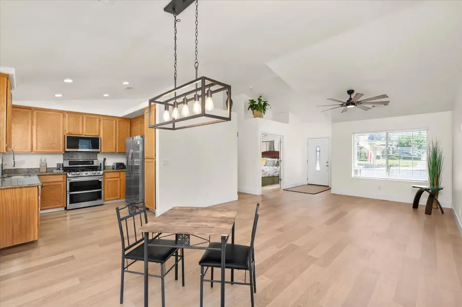 548 Buccaneer Avenue, Oakdale, CA 95361 - #2