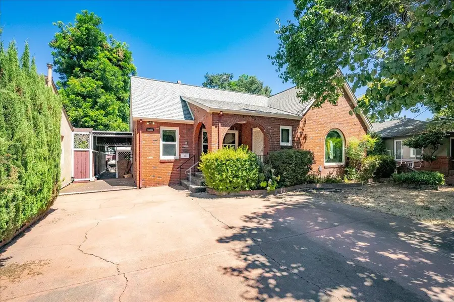 121 S Lincoln Street, Roseville, CA 95678 - #2
