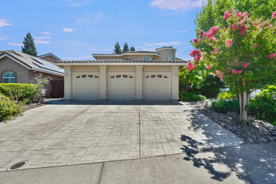 6901 Fallsbrook Court, Granite Bay, CA 95746 - #3