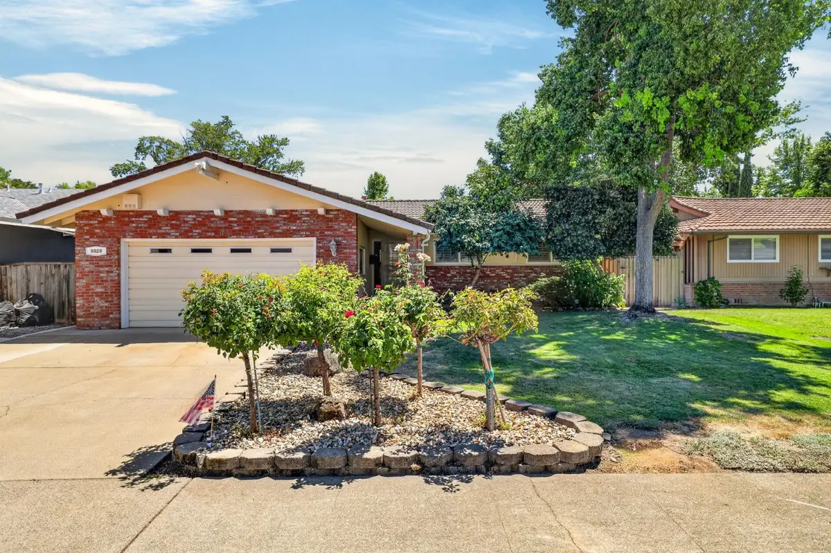 8620 Midfield Way, Sacramento, CA 95826 - #1