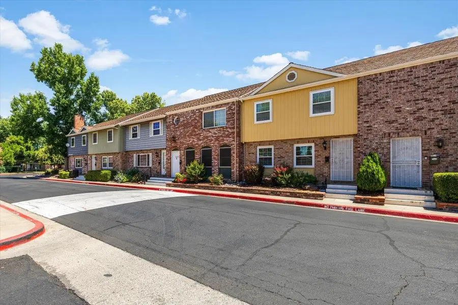 6306 Wexford Way, Citrus Heights, CA 95621 - #2