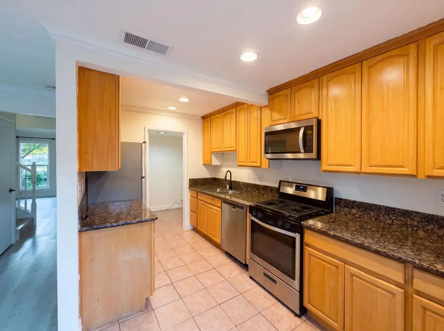 208 Touchstone Place, West Sacramento, CA 95691 - #2