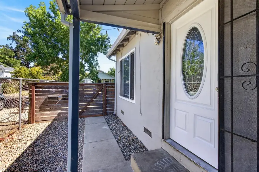3732 6th Ave, Sacramento, CA 95817 - #3