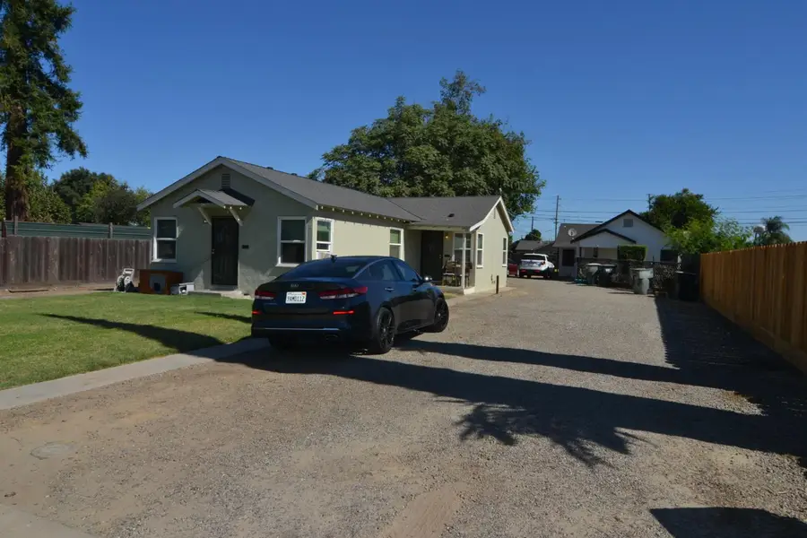 412 Laurel Avenue, Modesto, CA 95351 - #2