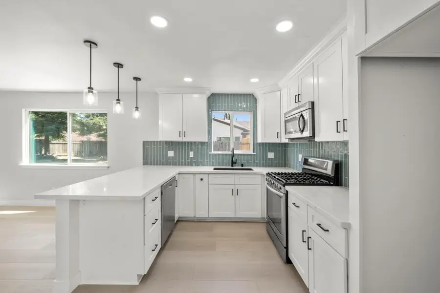 4222 Glascow, North Highlands, CA 95660 - #3