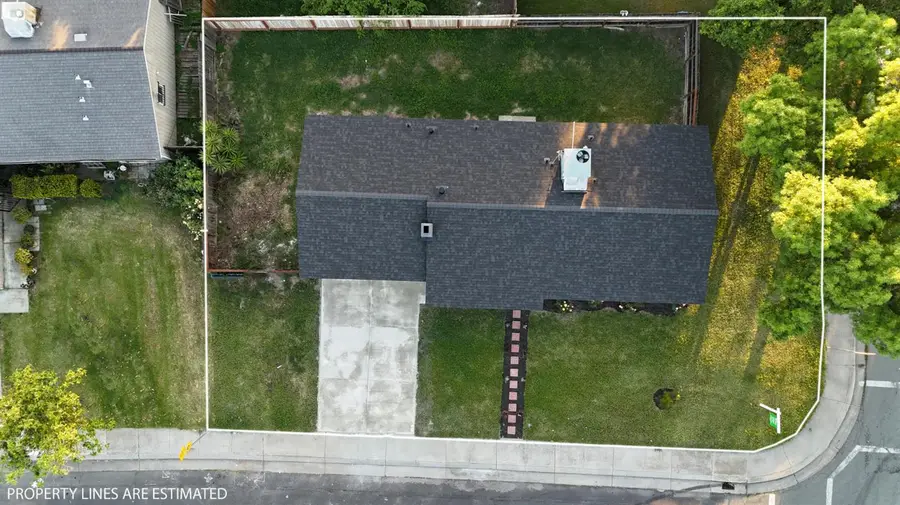 8437 Cherbourg Way, Stockton, CA 95210 - #2