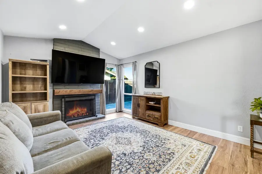 3704 Blackfoot Way, Antelope, CA 95843 - #3