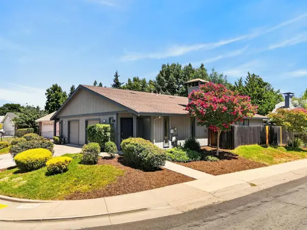 2 Topam Court, Sacramento, CA 95833