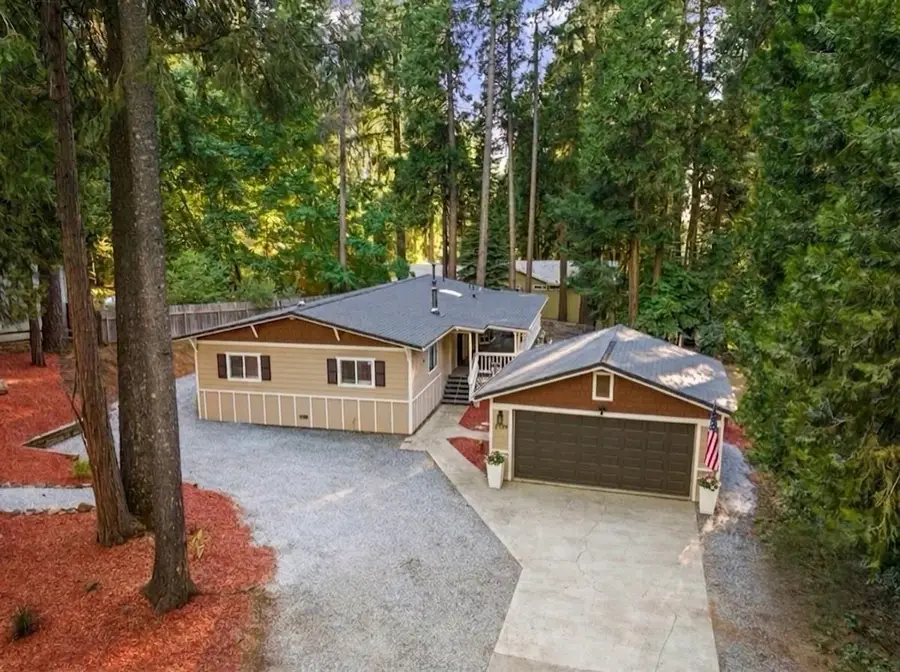 3199 Castlewood Circle, Pollock Pines, CA 95726 - #2
