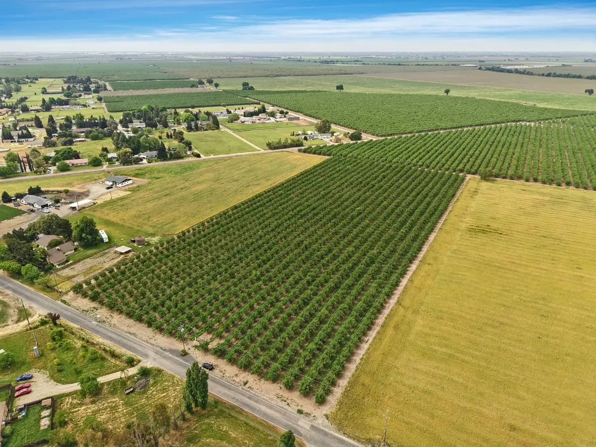 19753 E Oakwood Road, Stockton, CA 95215 - #1