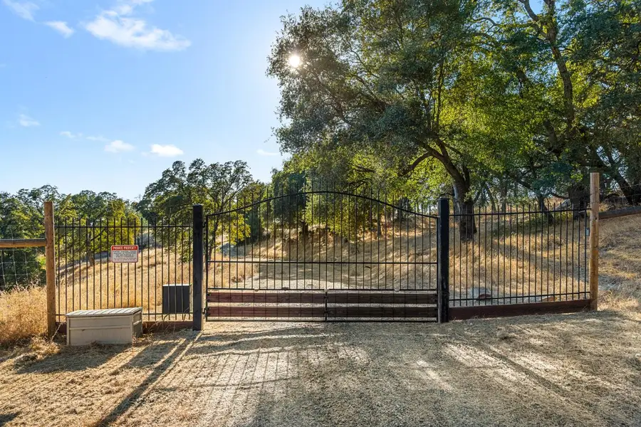 16012 Vandevere Road, Grass Valley, CA 95949 - #2