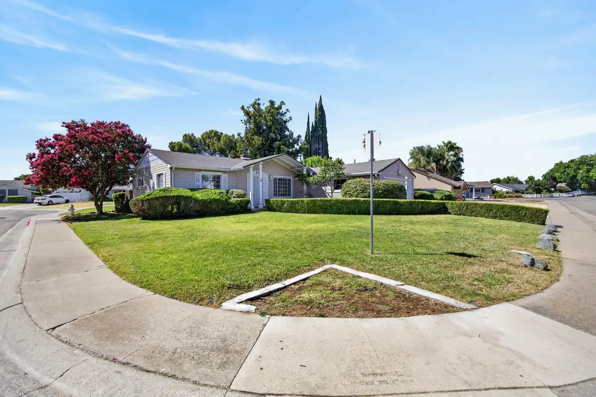 7601 South Parkway, Sacramento, CA 95823 - #1