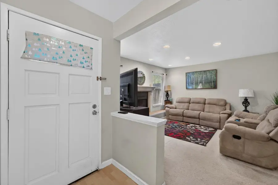 1515 Hood Road #C, Sacramento, CA 95825 - #2