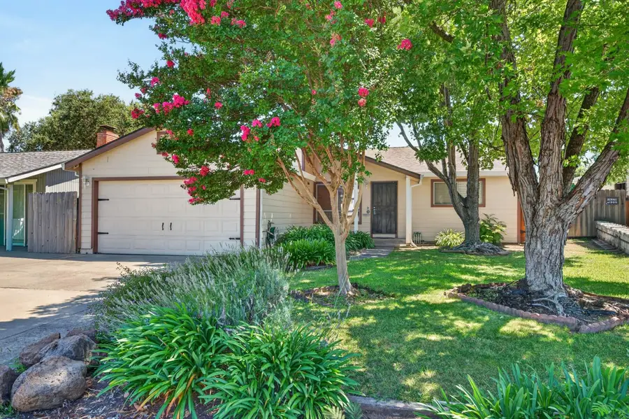 6218 Coyle Avenue, Carmichael, CA 95608 - #3