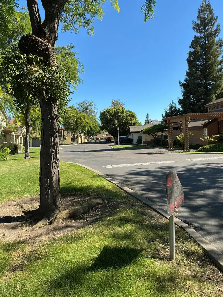 1631 W Swain Road, Stockton, CA 95207 - #3