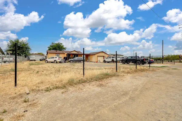 7413 Burch Road, Yuba City, CA 95993