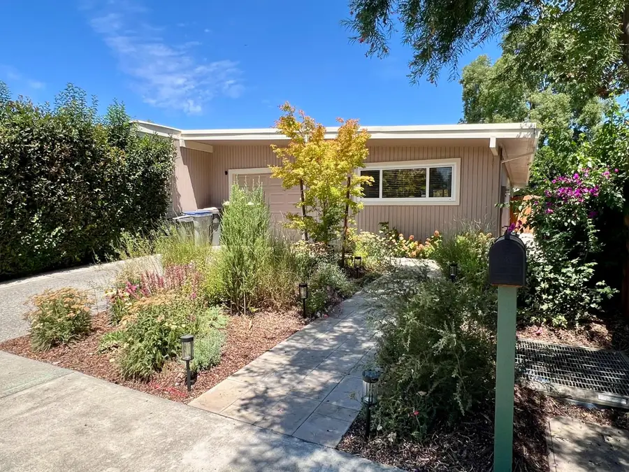 726 Borchard Court, Woodland, CA 95695 - #2
