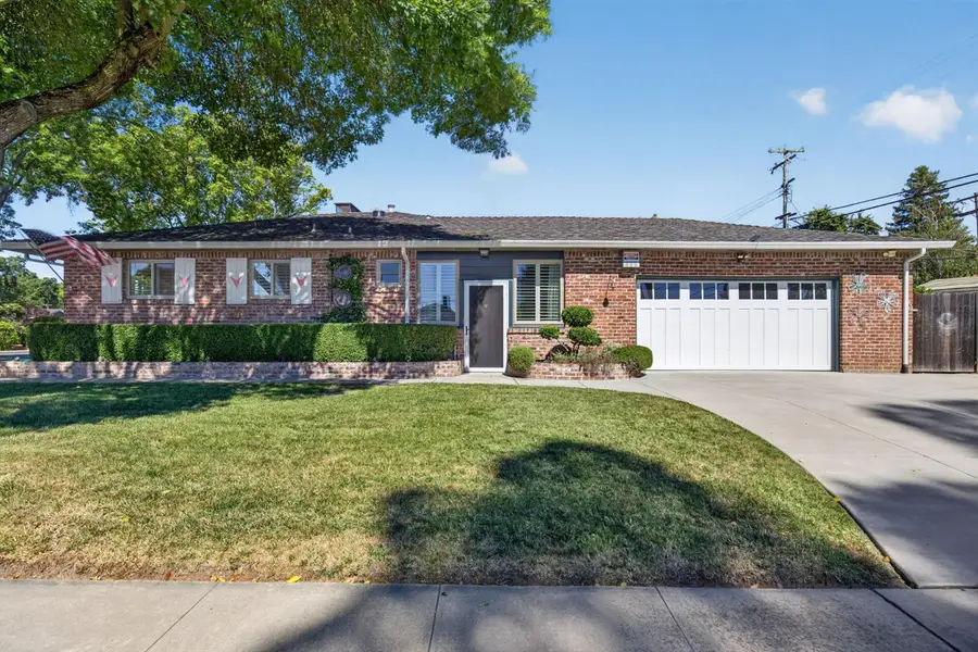 6573 S Land Park Drive, Sacramento, CA 95831 - #3