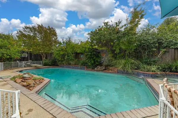 9284 Linda Rio Drive, Sacramento, CA 95826